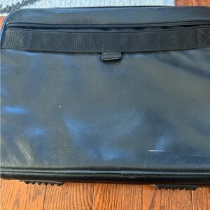 Targus All Leather Briefcase